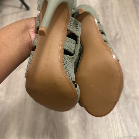 Zara Khaki Ankle Strap Heels - Picture 6 of 7